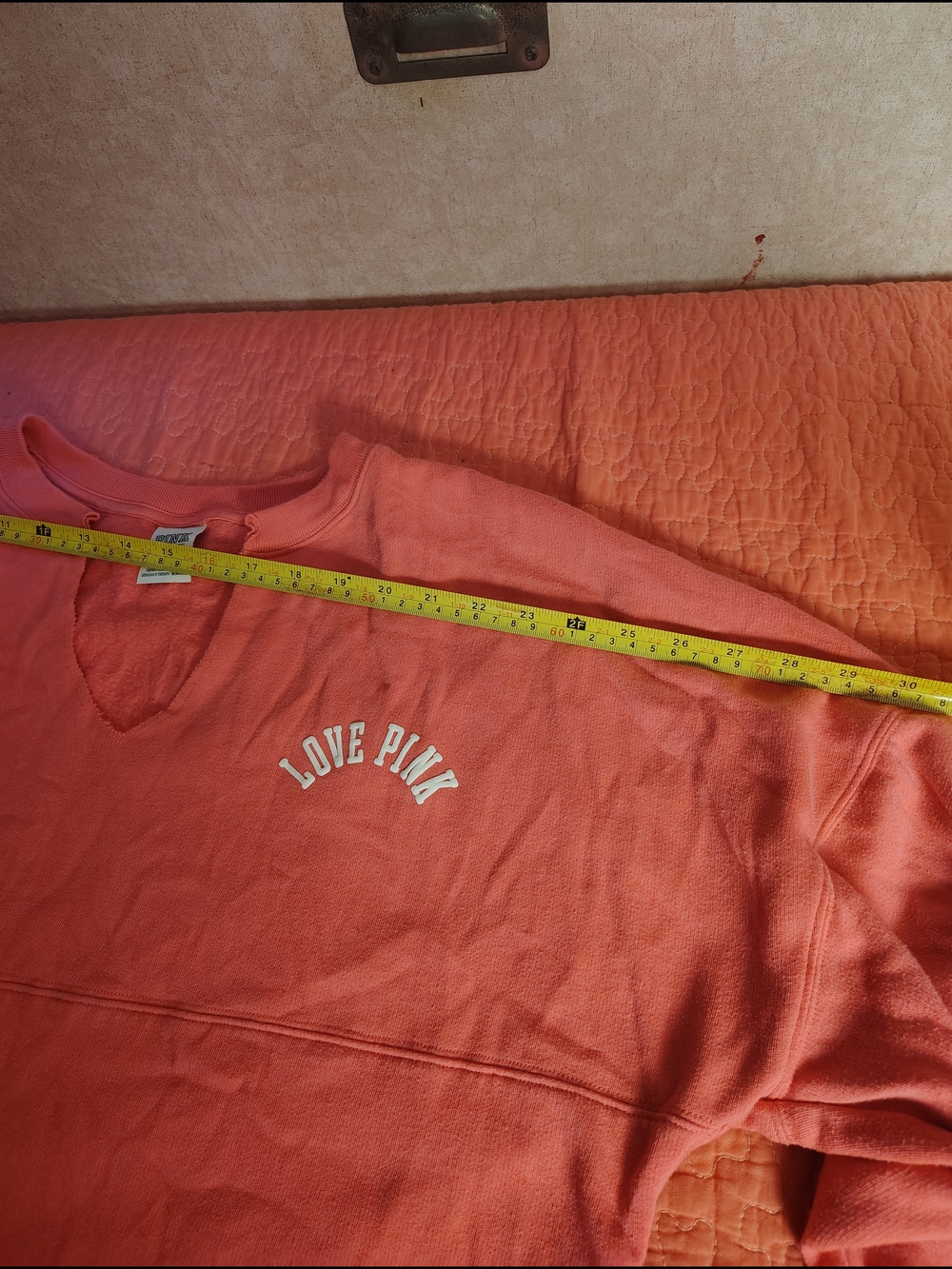 PINK Victoria's Secret Coral Short-Sleeve Crew with 'LOVE PINK' Logo - Picture 8 of 13
